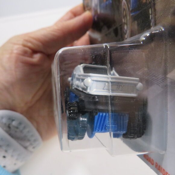 Matchbox Truck in original box new cond. package ROAD RAIDER - Picture 5 of 10